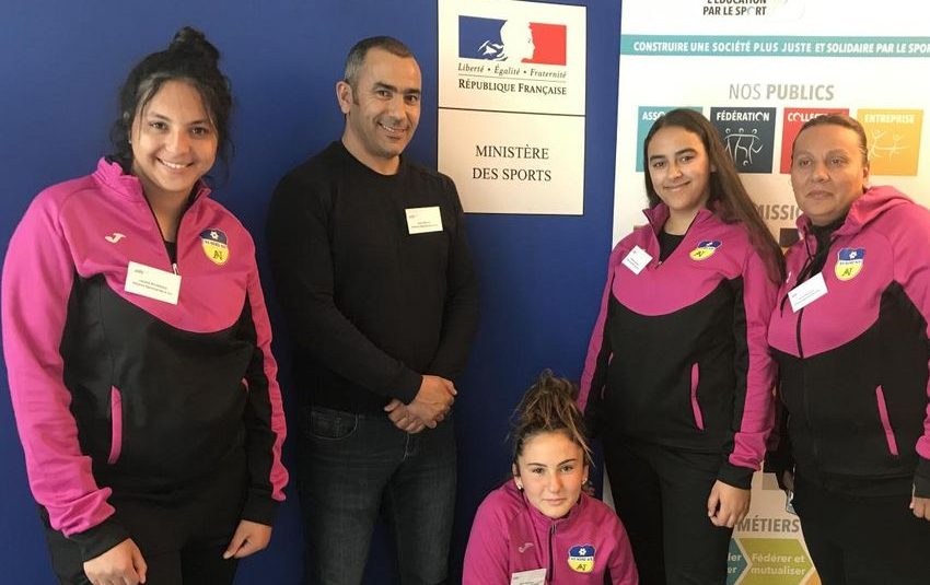 Aix : une délégation du club du Jas-de-Bouffan au ministère des sports pour défendre son projet « Foot’elles »