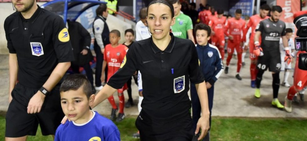 Stéphanie Frappart désignée pour Amiens – Strasbourg, une première en Ligue 1