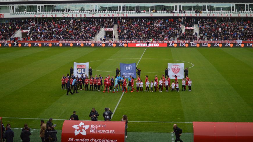 Plus de 4000 spectateurs assistent au premier match de l’équipe féminine du DFCO au stade Gaston-Gérard de Dijon