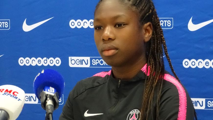 Foot Féminin : « Plus les années passent, moins je vois les Lyonnaises imbattables », affirme Aminata Diallo du PSG