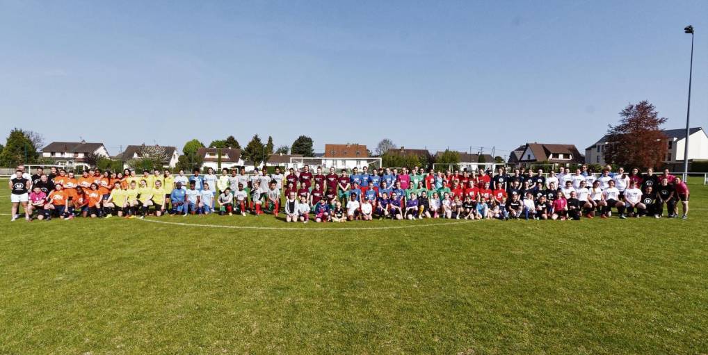 Le Mesnil-Esnard : plus de 150 footballeuses réunies en avant première de la Coupe du monde