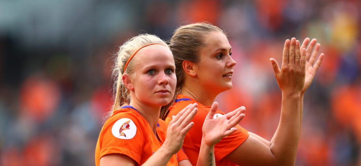 Van Es, Oranje pressée d’en découdre Van Es, Oranje pressée d’en découdre