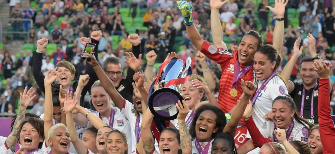 Football féminin : Lyon accueille ses championnes d’Europe