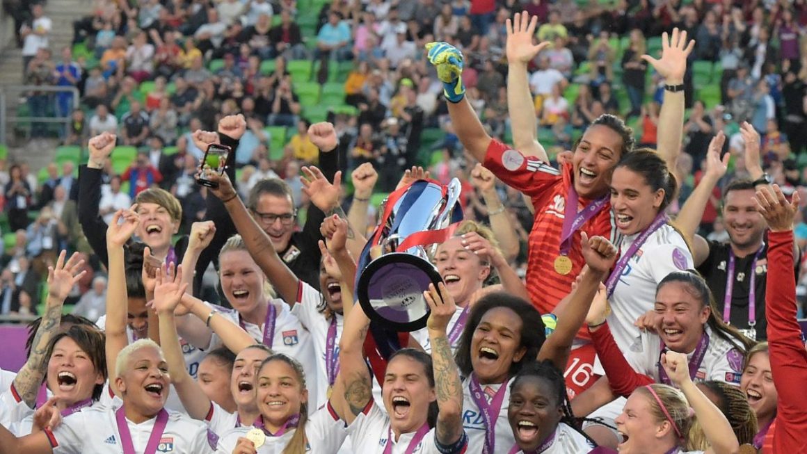 Football féminin : Lyon accueille ses championnes d’Europe