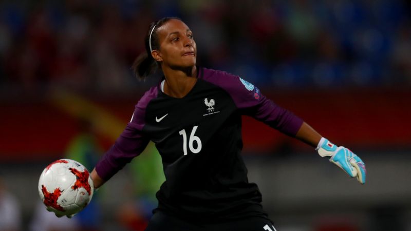 « Bouhaddi est la meilleure gardienne du monde » juge Durand « Bouhaddi est la meilleure gardienne du monde » juge Durand