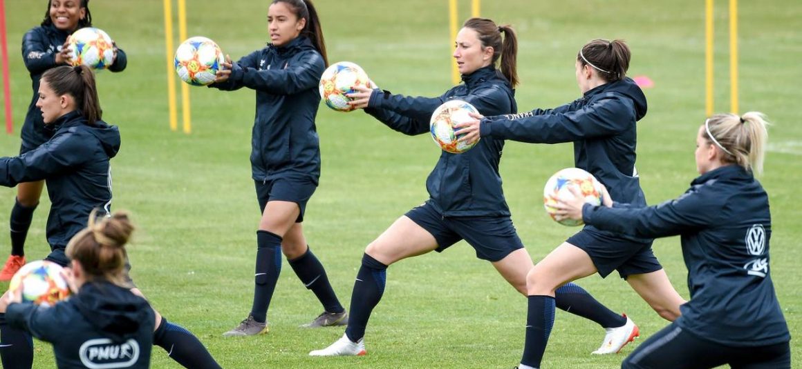 Mondial de football féminin : l’entraînement a commencé en Bretagne