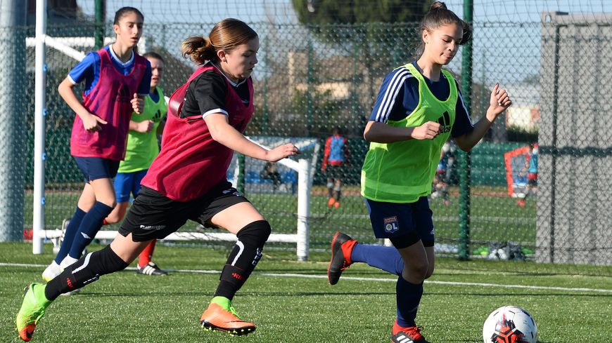 Une section de foot féminin va ouvrir au collège Paul Fort de Reims