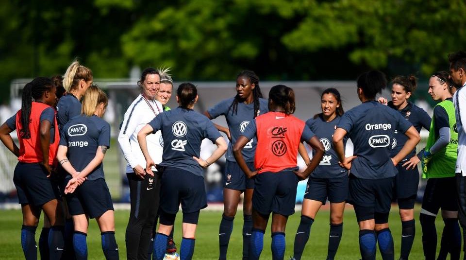 Mondial féminin: Contrôle antidopage inopiné pour les Bleues à Clairefontaine Mondial féminin: Contrôle antidopage inopiné pour les Bleues à Clairefontaine