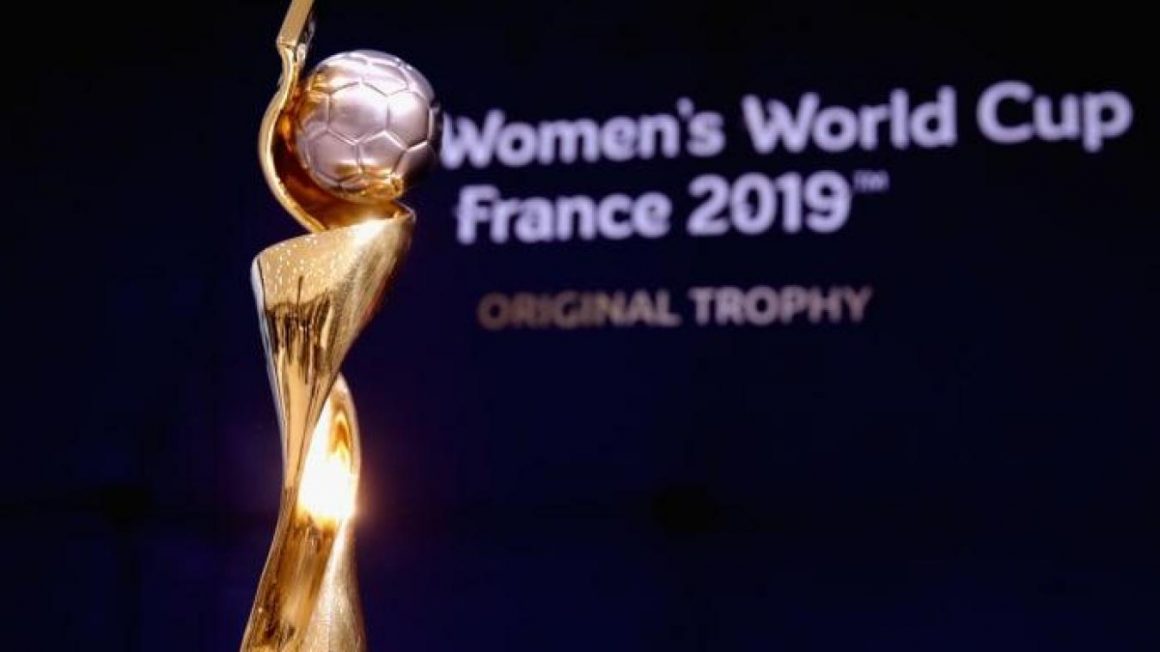 Foot – Coupe du monde féminine Le trophée du mondial à Valenciennes le 17 mai