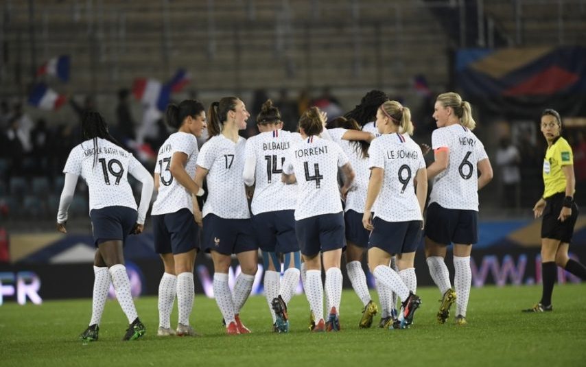 Coupe du monde de foot : l’équipe de France féminine en stage à Perros-Guirec