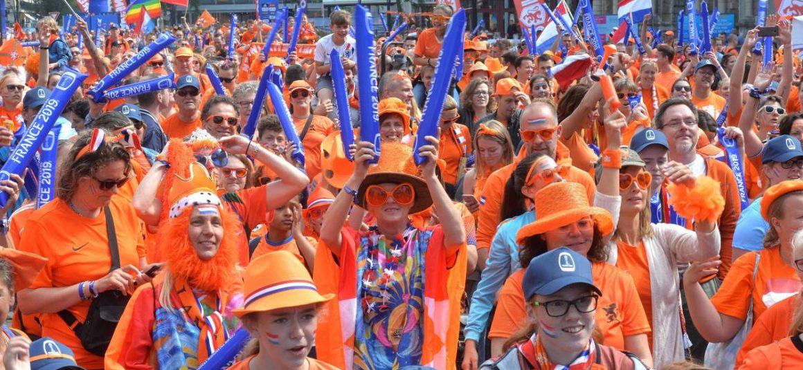 Coupe du monde féminine. Valenciennes noyé dans la marée orange ! Coupe du monde féminine. Valenciennes noyé dans la marée orange !