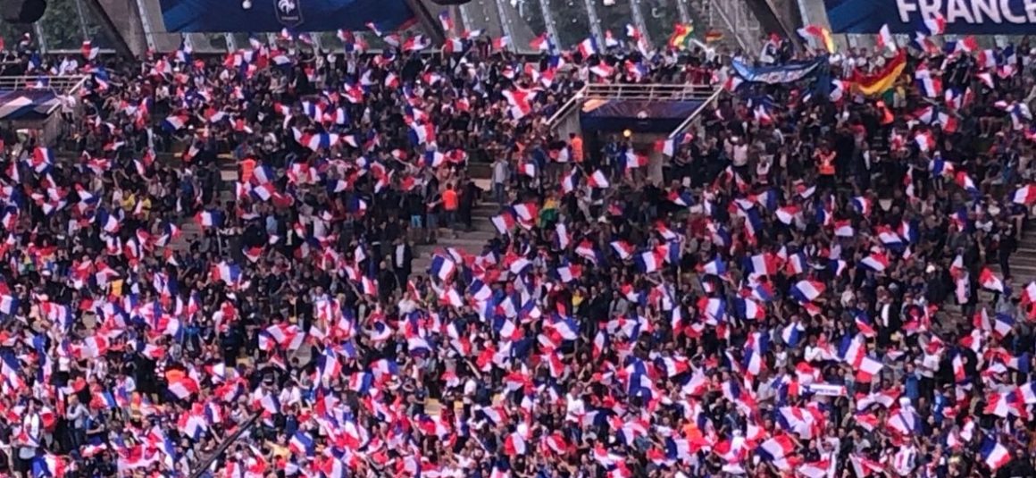 Football : Et maintenant, toutes et tous derrière les Bleues ! Football : Et maintenant, toutes et tous derrière les Bleues !