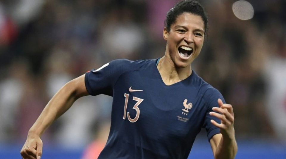 Mondial-2019: la France qualifiée pour les 8e de finale grâce à la victoire de la Chine Mondial-2019: la France qualifiée pour les 8e de finale grâce à la victoire de la Chine
