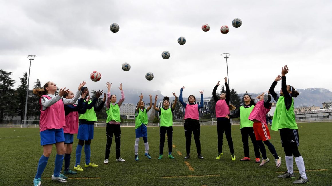 Sport : à la rencontre des footballeuses féminines