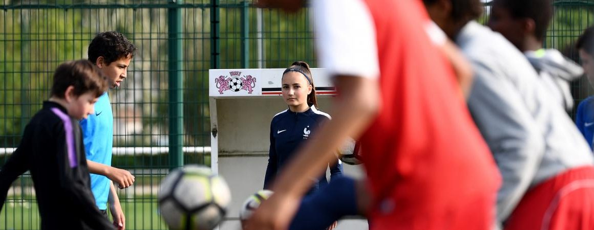 Mondial féminin 2019 : pourquoi sépare-t-on les filles des garçons à l’âge de 15 ans dans le foot en France ?