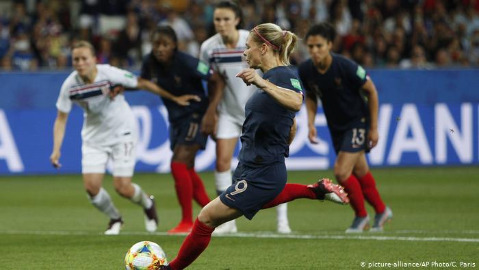 Coupe du monde féminine de foot : la France remporte son deuxième match