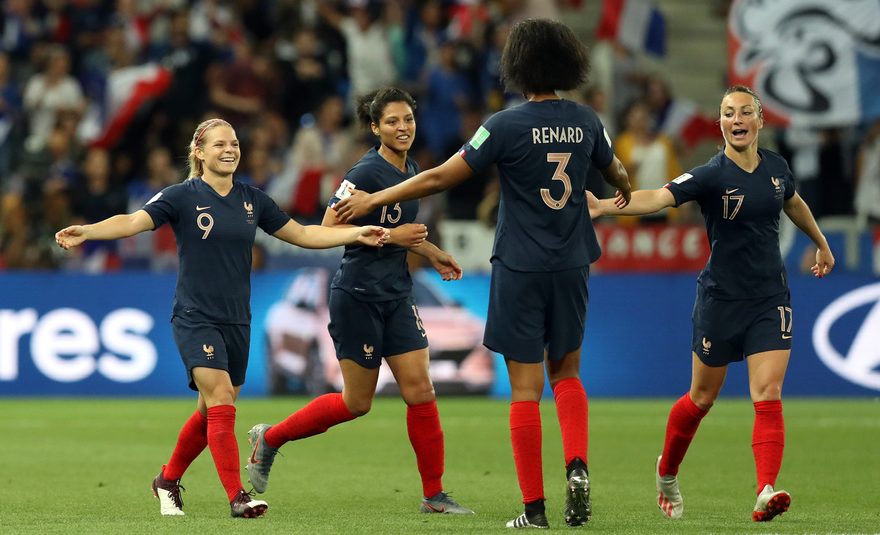 Coupe du Monde féminine 2019 : les Bleues en 8e grâce à la victoire de la Chine Coupe du Monde féminine 2019 : les Bleues en 8e grâce à la victoire de la Chine