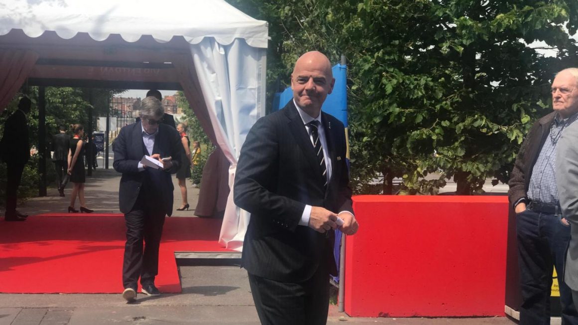 Foot – Coupe du monde féminine Le président de la Fifa Gianni Infantino à Valenciennes