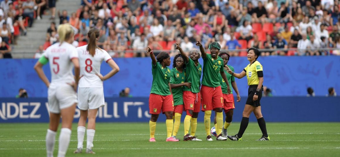 Coupe du monde féminine de football Au terme d’un match surréaliste et tendu, l’Angleterre élimine le Cameroun
