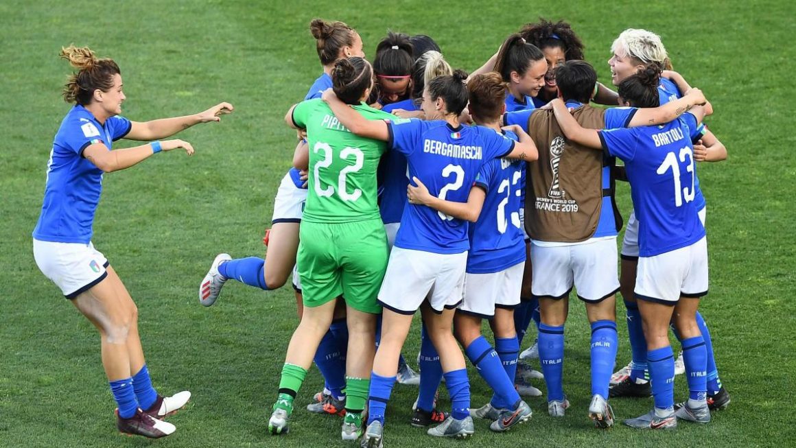 Football (Coupe du monde féminine) : l’Italie poursuit sa route