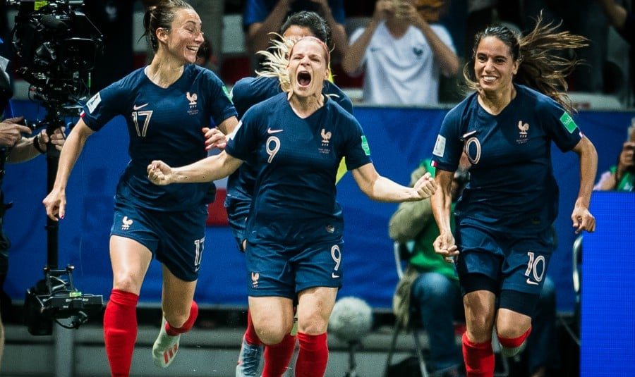 Foot. Les Bleues déjà en 8e de finale ! Foot. Les Bleues déjà en 8e de finale !