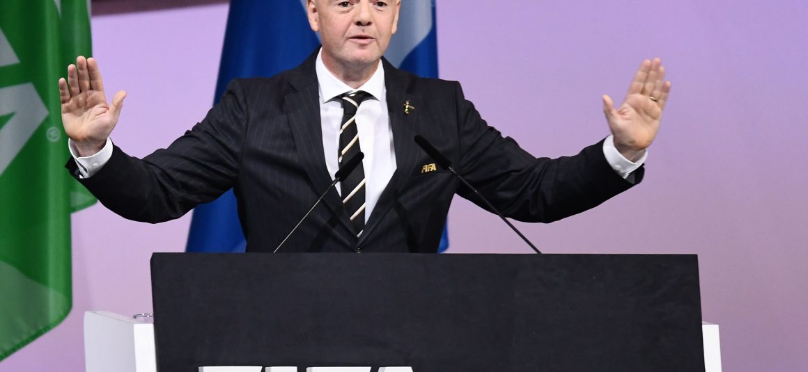 Infantino réélu pour un deuxième mandat à la tête de la Fifa Infantino réélu pour un deuxième mandat à la tête de la Fifa