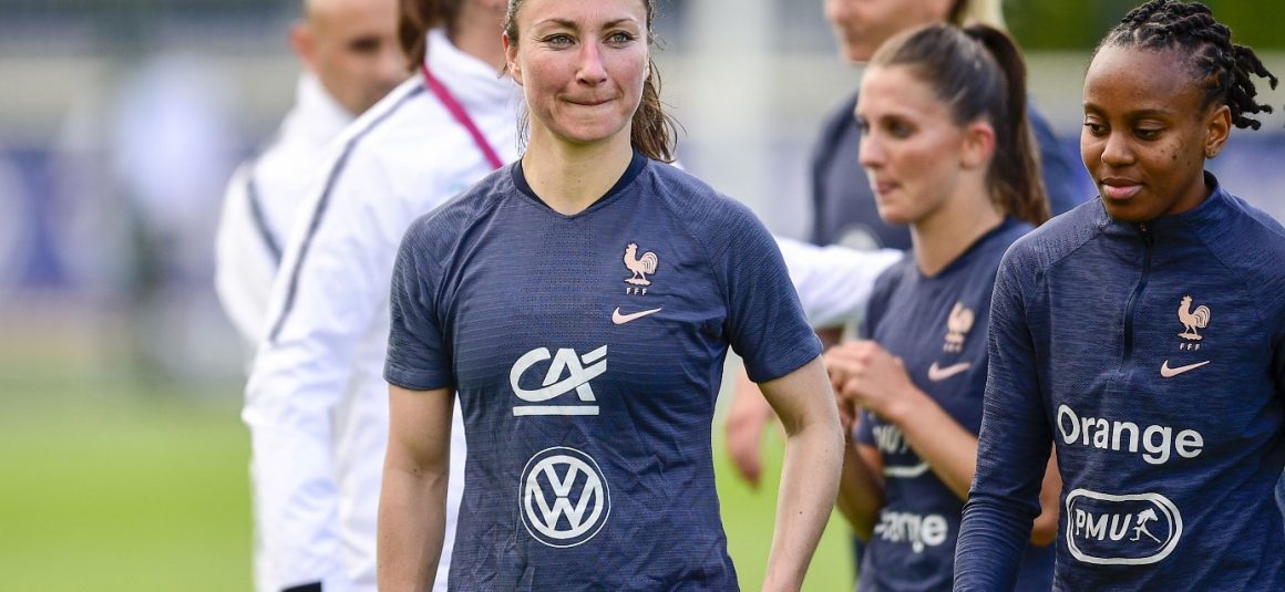 Coupe du monde féminine 2019 : L’opération « Gardez la coupe à la maison » lancée en France Coupe du monde féminine 2019 : L’opération « Gardez la coupe à la maison » lancée en France