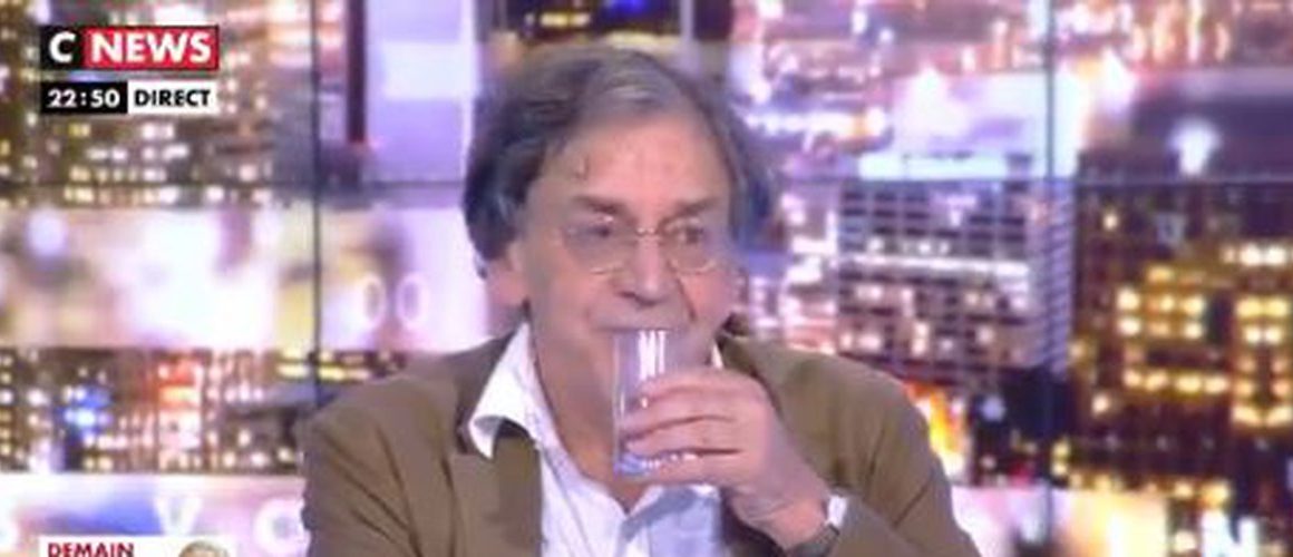 Les internautes indignés par les propos d’Alain Finkielkraut sur le sport féminin Les internautes indignés par les propos d’Alain Finkielkraut sur le sport féminin