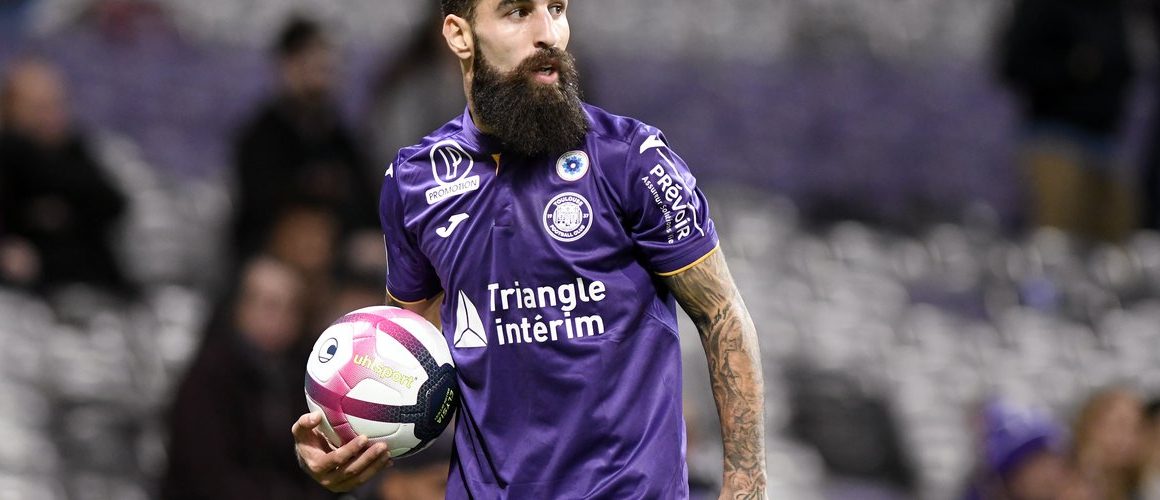 Le joueur du TFC Jimmy Durmaz reversera ses primes à l’équipe féminine suédoise Le joueur du TFC Jimmy Durmaz reversera ses primes à l’équipe féminine suédoise