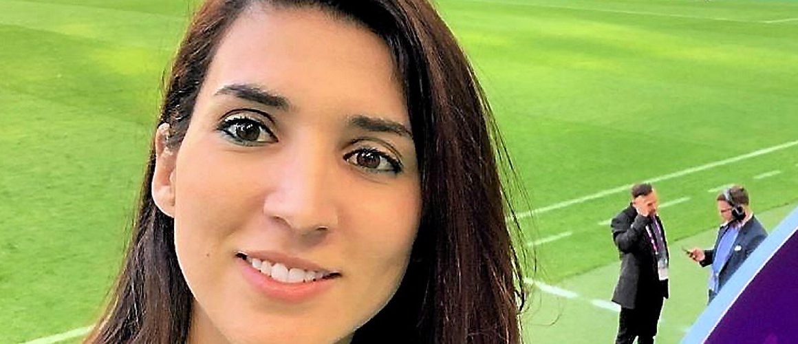 Dounia Mesli défend le football féminin et soutient les Bleues Dounia Mesli défend le football féminin et soutient les Bleues