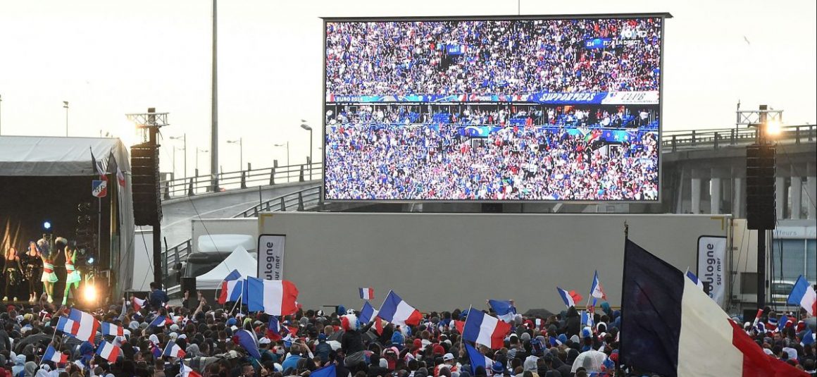Strasbourg : un écran géant place Kléber pour les quarts de finale de la Coupe du monde féminine de football Strasbourg : un écran géant place Kléber pour les quarts de finale de la Coupe du monde féminine de football