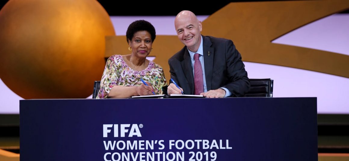 La FIFA et ONU Femmes signent leur tout premier protocole d’accord