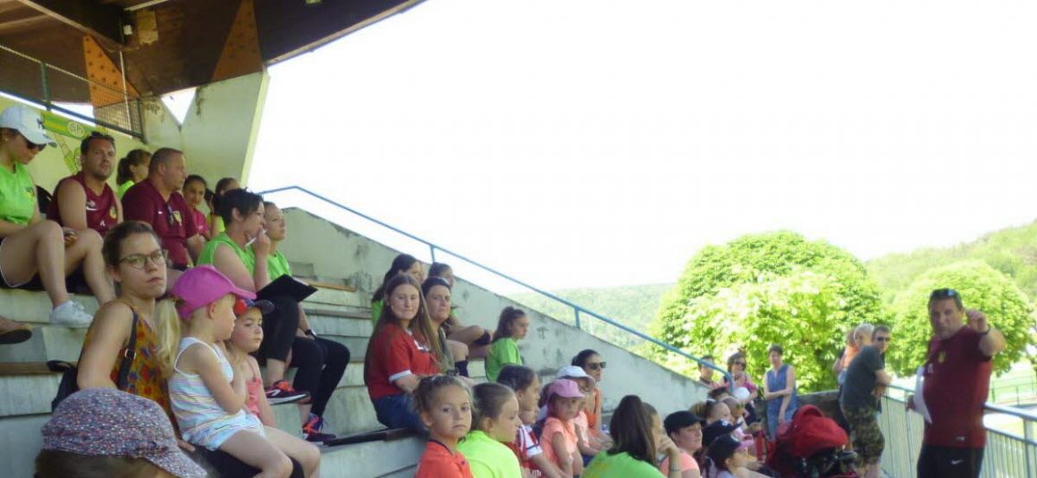 Pont-de-Roide-Vermondans | Vie sportive La section féminine de football recherche des joueuses ce mercredi au stade