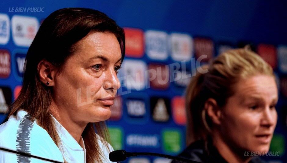 FOOTBALL/MONDIAL FEMININ Corinne Diacre : « Peut-être un peu d’appréhension » FOOTBALL/MONDIAL FEMININ Corinne Diacre : « Peut-être un peu d’appréhension »
